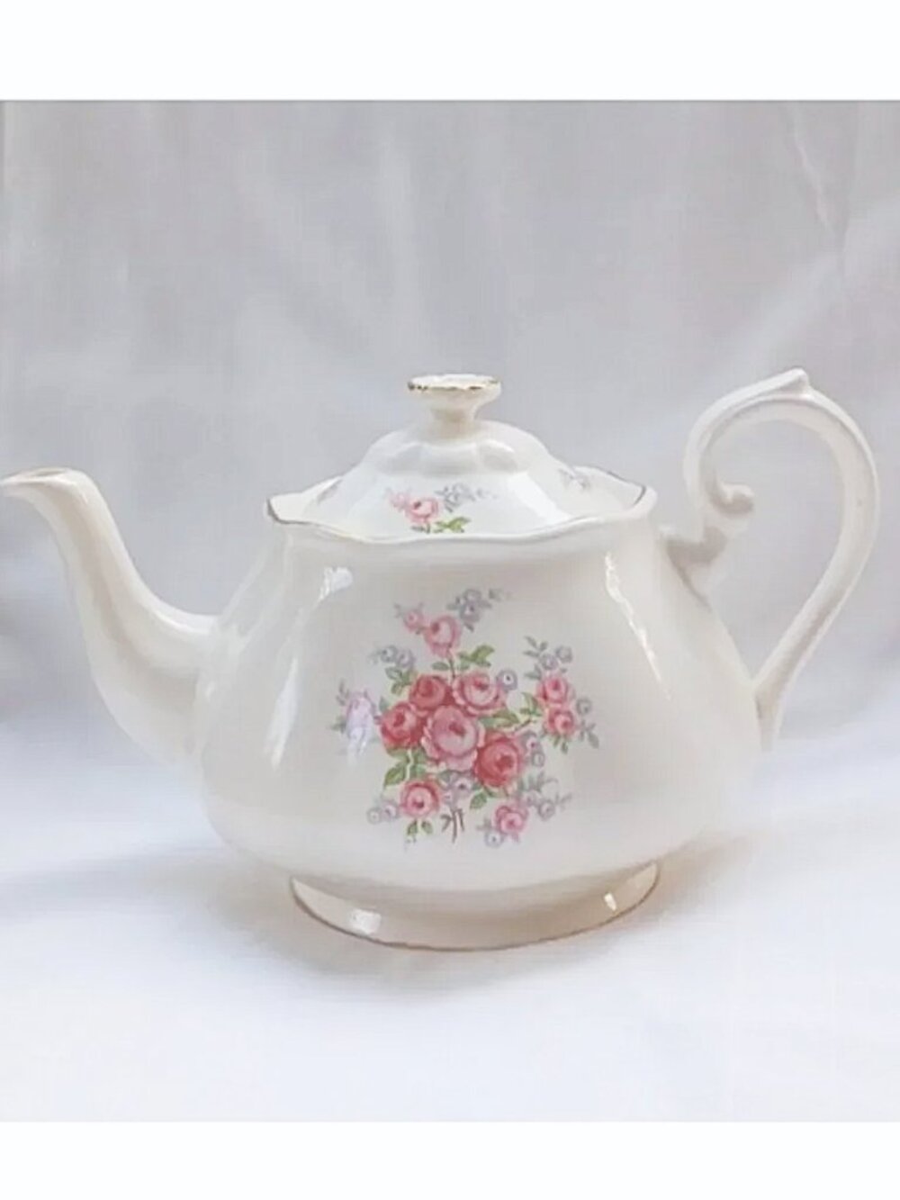 Arnels Floral "Doreen & Marty" Vintage Teapot